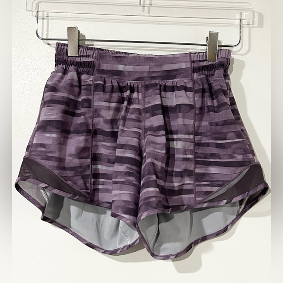 Lululemon‎ Hotty Hot Short *Long 4" Shadowed Smoked Mullberry / Black Currant 4 - Picture 1 of 6